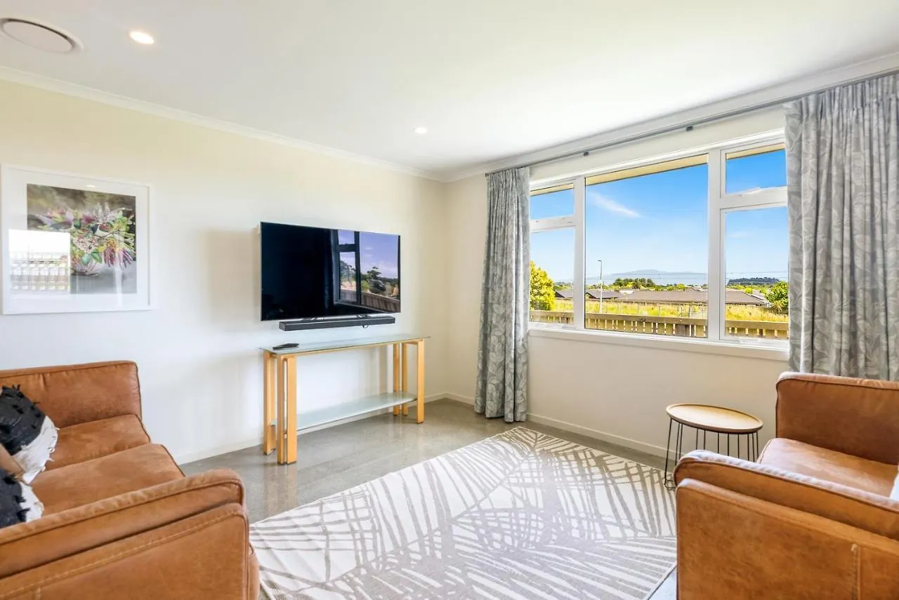 Matenga Townhouse - Waikanae Holiday Home 0*,