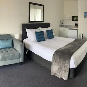 4* Мотель Kapiti Gateway